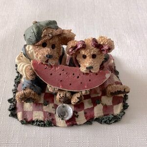 Boyd Bears Vintage Buster and Melonie Resin Figurine